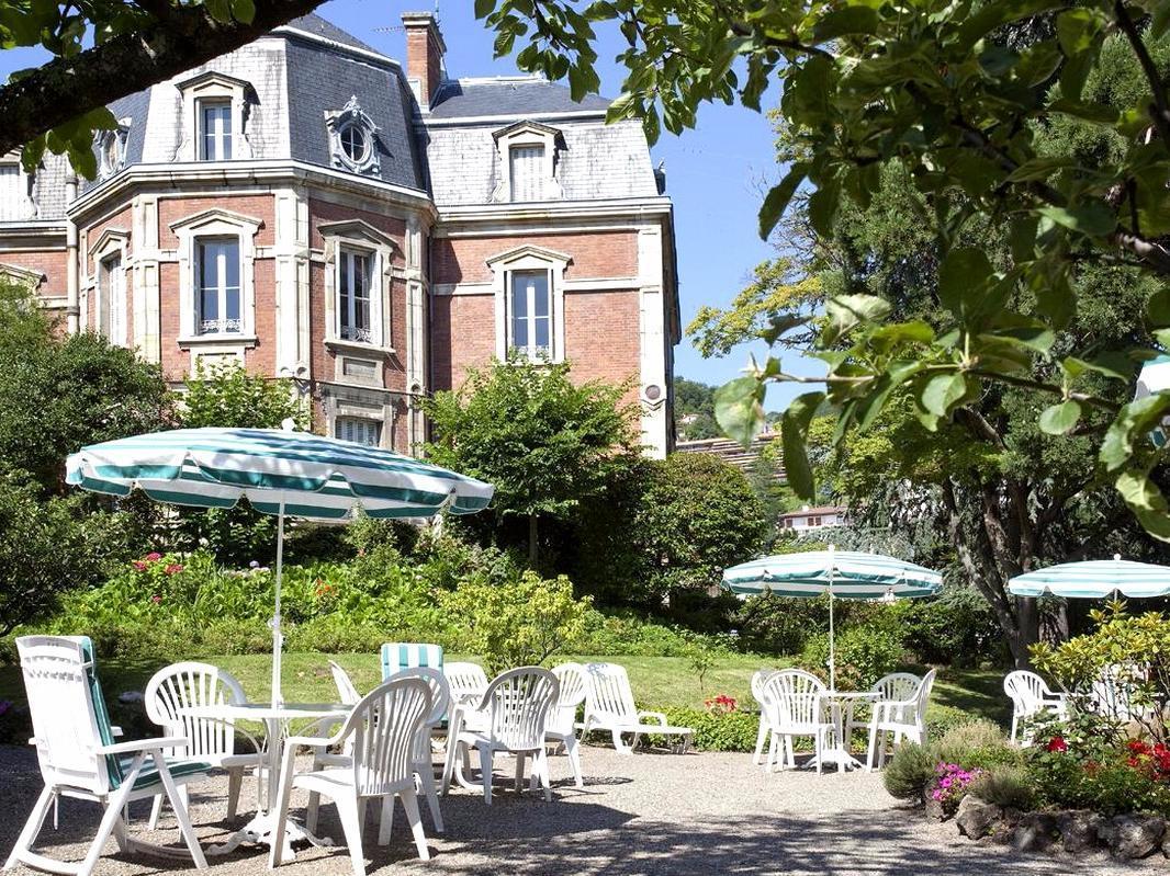 Hotel Royal Saint-Mart Royat Exterior foto